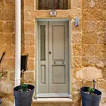 33 Sally Port