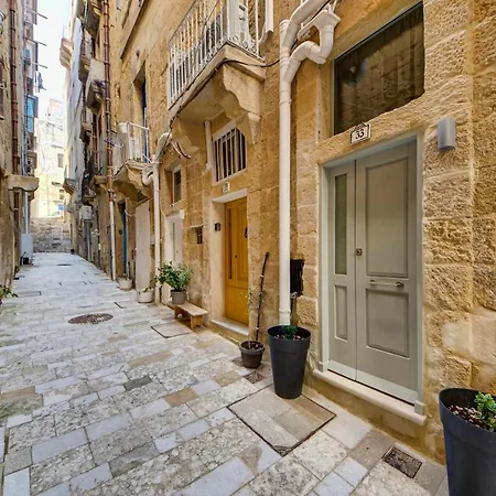 33 Sally Port *