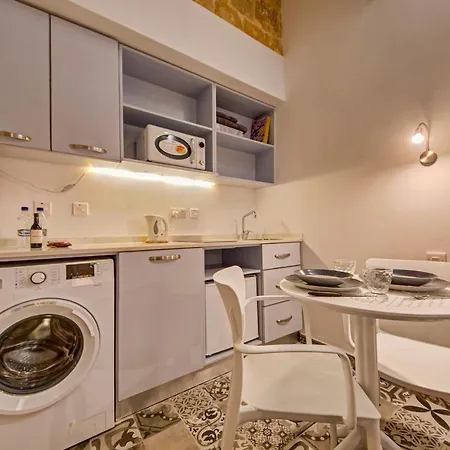 33 Sally Port Apartment